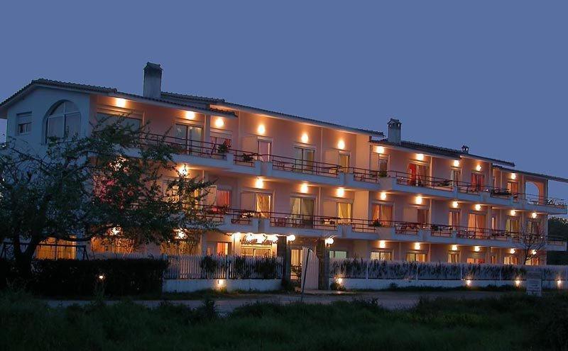 Hôtel Maria Louiza à Pefki  Extérieur photo